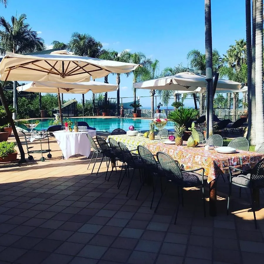 Bed & Breakfast Villa Grandiosa Fc Aci Catena